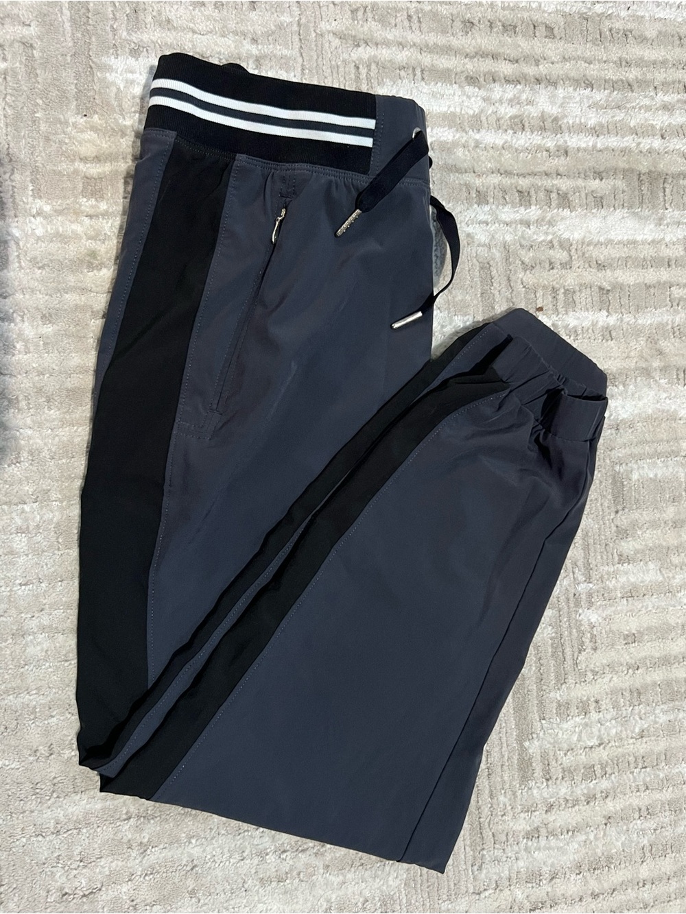 Women’s Calvin Klein Black and Gray Side Zip Pockets Performance Pants Size XS